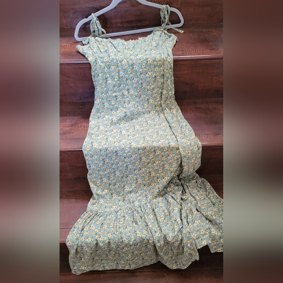 Audrey 3+1 Maxi  Dress - Picture 3 of 7